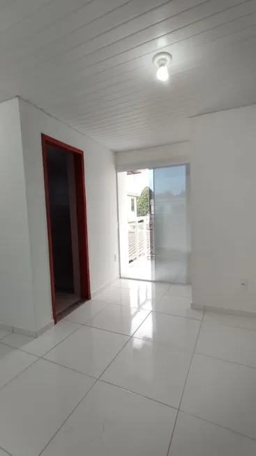 Foto 1 de Apartamento com 1 Quarto à venda, 30m² em Santa Cruz da Serra, Duque de Caxias
