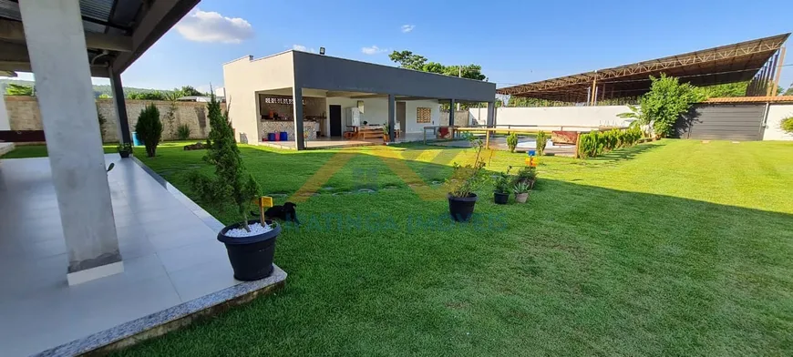 Foto 1 de Casa com 4 Quartos à venda, 1500m² em Residencial Porto Seguro, Caratinga