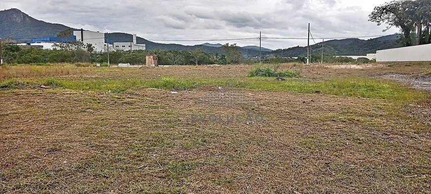 Foto 1 de Lote/Terreno à venda, 360m² em Sertao do Maruim, São José