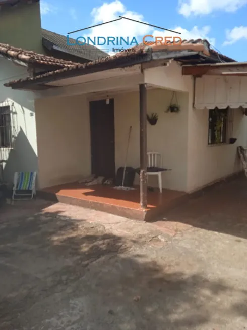 Foto 1 de Casa com 2 Quartos à venda, 82m² em Bandeirantes, Londrina