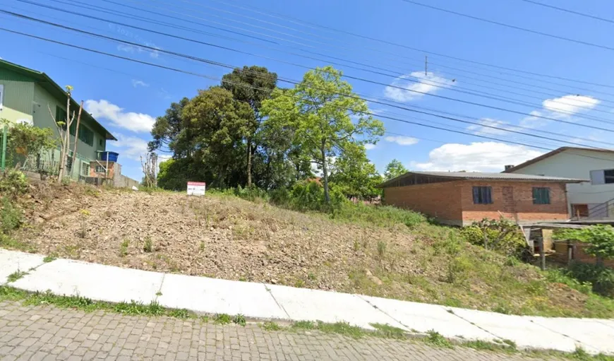 Foto 1 de Lote/Terreno à venda, 624m² em Kayser, Caxias do Sul