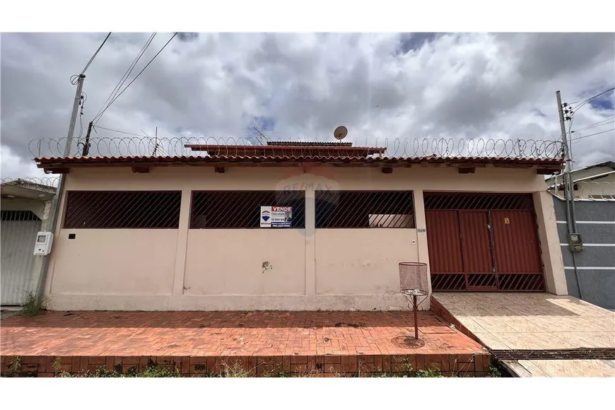 Foto 1 de Casa com 4 Quartos à venda, 271m² em Jardim Tropical, Rio Branco