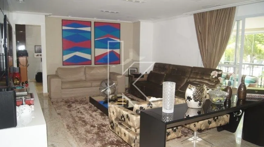Foto 1 de Apartamento com 3 Quartos à venda, 185m² em Santo Amaro, São Paulo