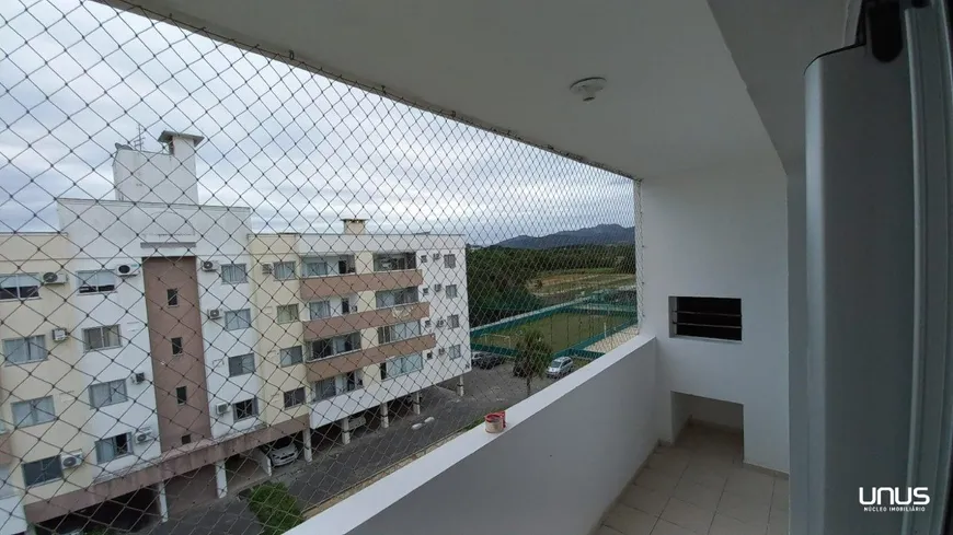 Foto 1 de Apartamento com 3 Quartos à venda, 72m² em Forquilhas, São José