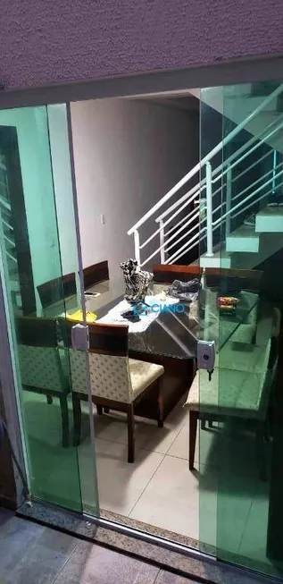 Foto 1 de Sobrado com 3 Quartos à venda, 160m² em Vila Ema, São Paulo