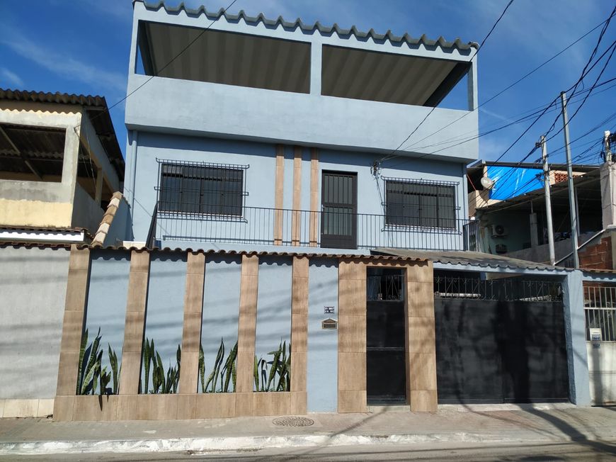 Foto 1 de Casa com 4 Quartos à venda, 225m² em Vila Guanabara, Duque de Caxias