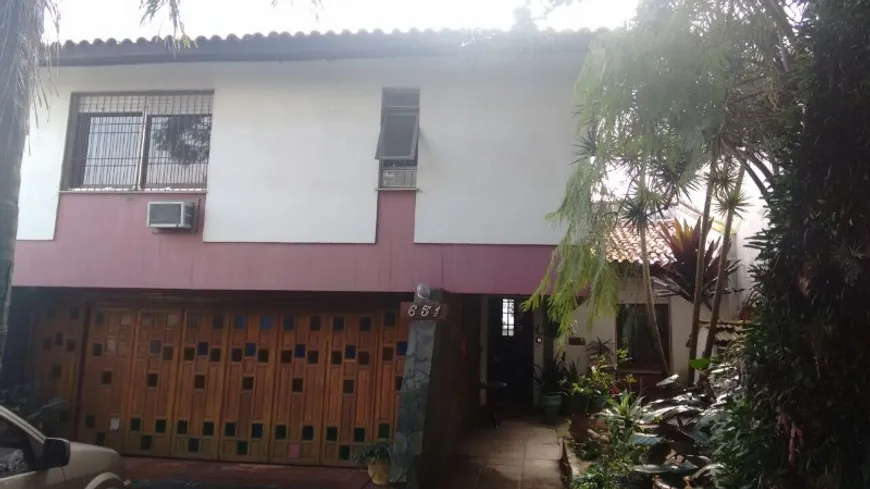 Foto 1 de Casa com 3 Quartos à venda, 319m² em Cristal, Porto Alegre