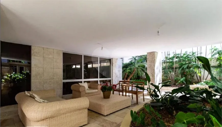 Foto 1 de Apartamento com 3 Quartos à venda, 186m² em Jardim Paulista, São Paulo