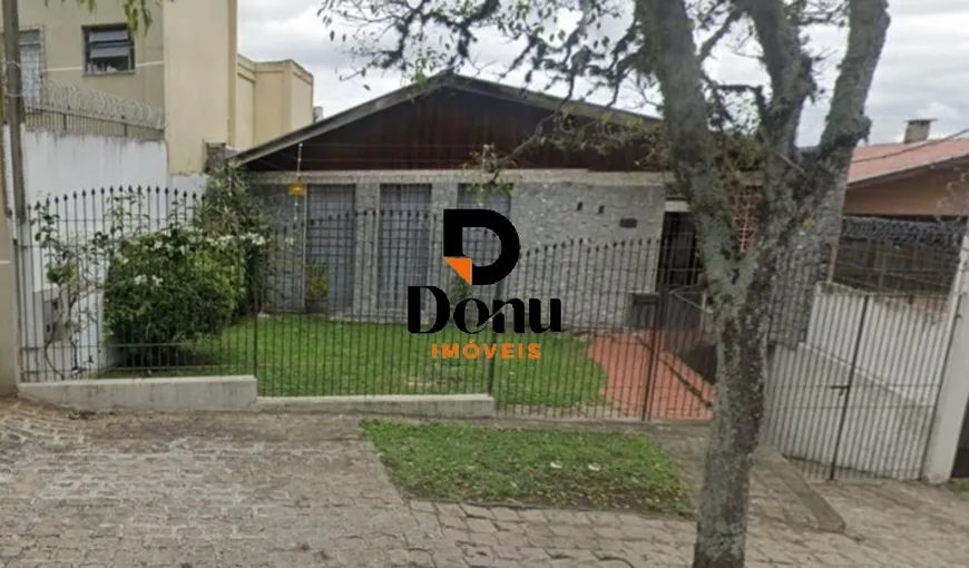 Foto 1 de Casa com 5 Quartos para alugar, 221m² em Guaíra, Curitiba