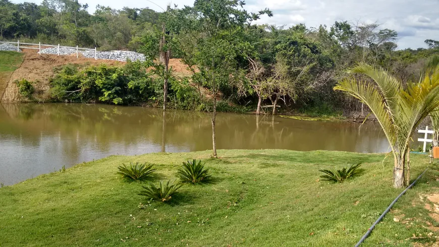 Foto 1 de Fazenda/Sítio à venda, 20000m² em Centro, Jaboticatubas