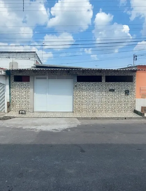 Foto 1 de Casa com 2 Quartos à venda, 200m² em Novo Aleixo, Manaus