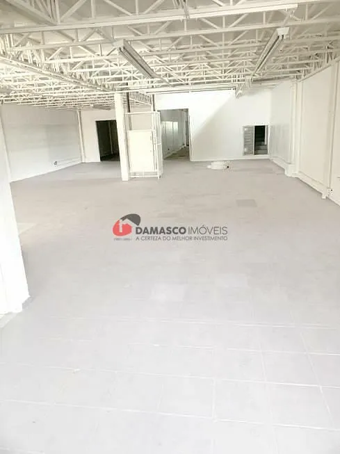 Foto 1 de Galpão/Depósito/Armazém à venda, 900m² em Santa Paula, São Caetano do Sul