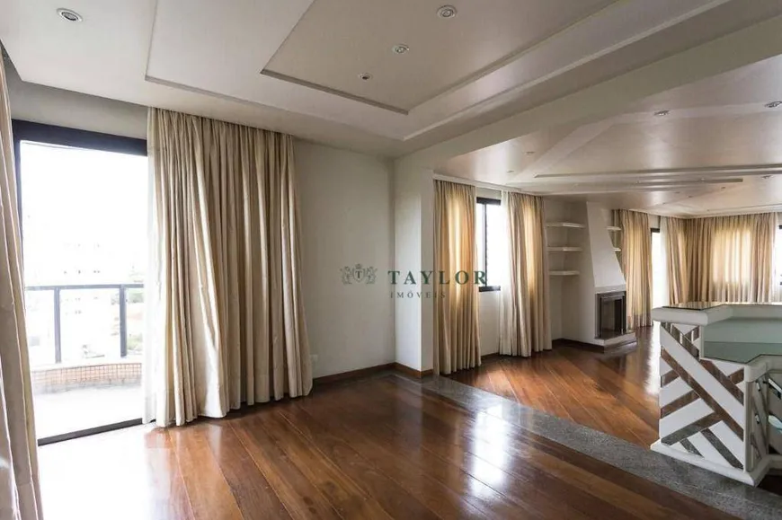 Foto 1 de Apartamento com 4 Quartos para venda ou aluguel, 240m² em Moema, São Paulo