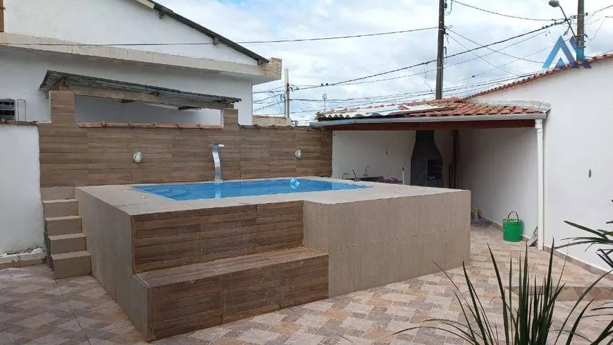Foto 1 de Casa com 2 Quartos à venda, 160m² em Castelo, Santos