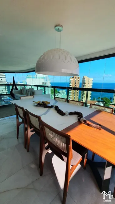 Foto 1 de Apartamento com 2 Quartos à venda, 207m² em Barra, Salvador