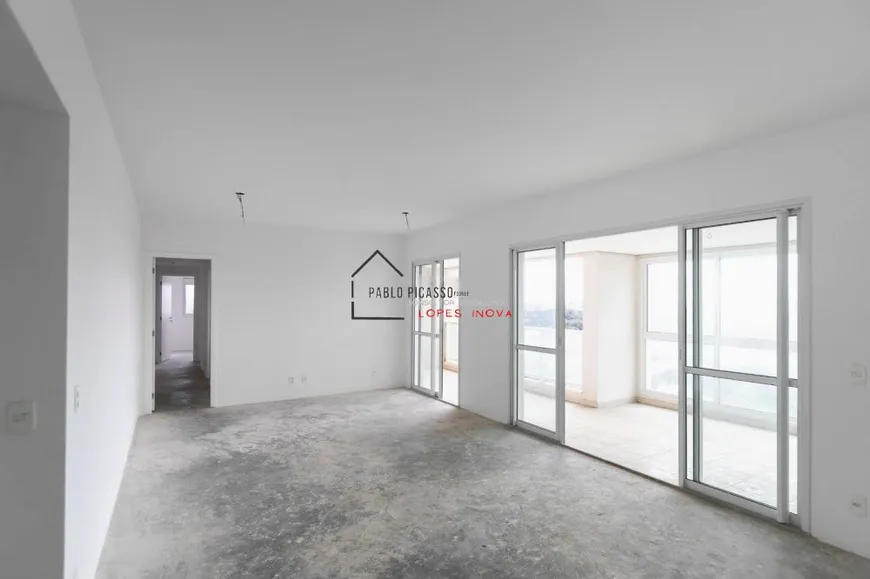 Foto 1 de Apartamento com 4 Quartos à venda, 131m² em Campina do Siqueira, Curitiba