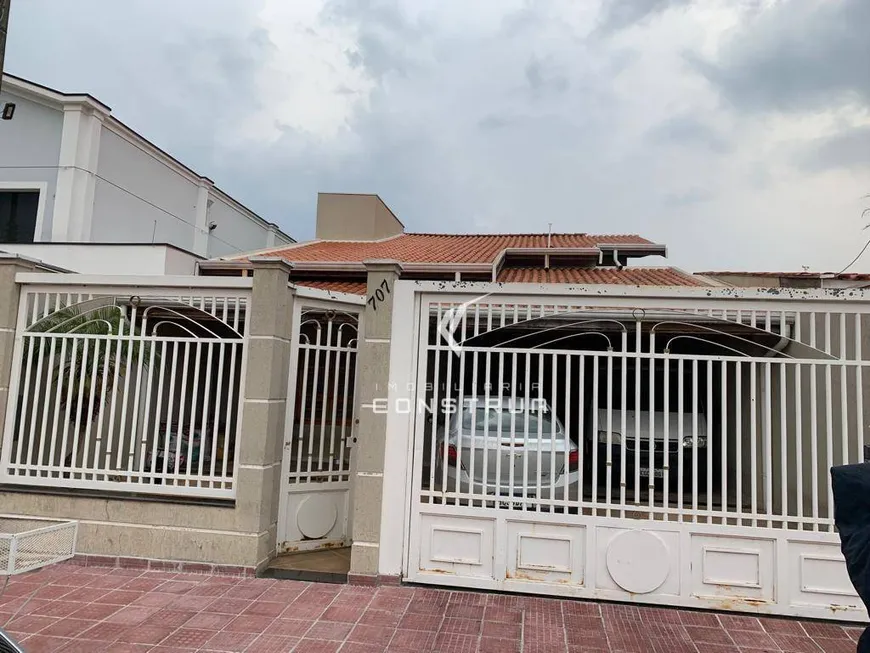 Foto 1 de Casa com 3 Quartos à venda, 217m² em Jardim Nova Europa, Campinas