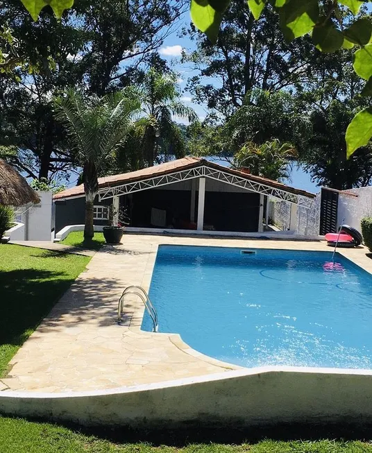 Foto 1 de Casa de Condomínio com 3 Quartos à venda, 380m² em Parque Terceiro Lago, São Paulo