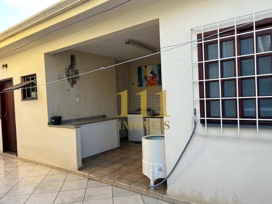 Foto 1 de Casa com 4 Quartos à venda, 245m² em Jardim Satélite, São José dos Campos