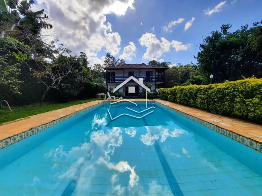 Foto 1 de Casa com 3 Quartos para alugar, 160m² em Itaipava, Petrópolis