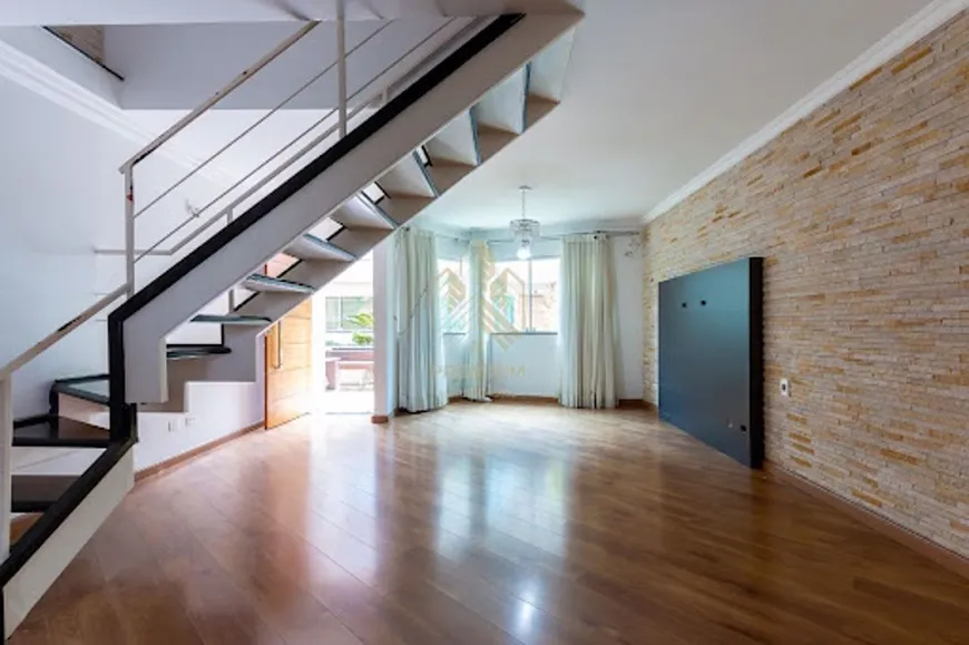 Foto 1 de Casa de Condomínio com 3 Quartos à venda, 202m² em Vila Santa Clara, São Paulo