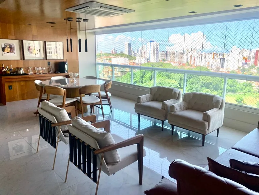 Foto 1 de Apartamento com 4 Quartos à venda, 205m² em Horto Florestal, Salvador