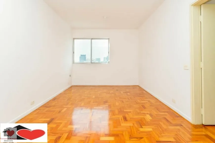 Foto 1 de Apartamento com 3 Quartos à venda, 85m² em Santo Amaro, São Paulo