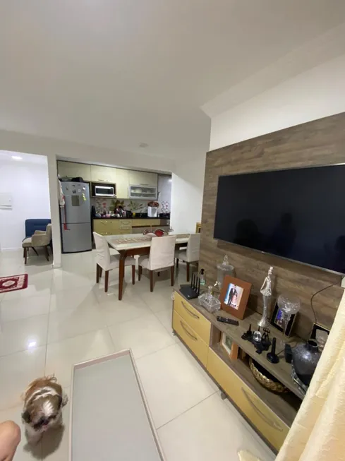 Foto 1 de Apartamento com 3 Quartos para alugar, 79m² em Trobogy, Salvador
