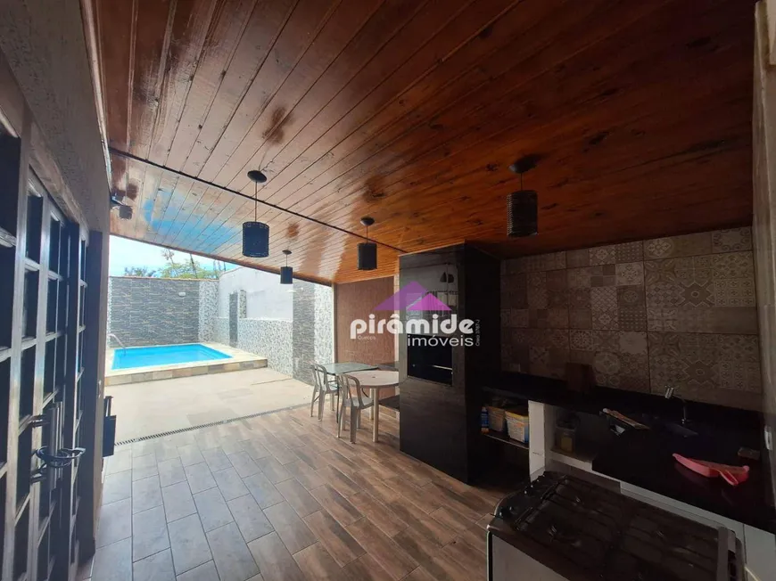 Foto 1 de Casa com 3 Quartos à venda, 140m² em PRAIA DE MARANDUBA, Ubatuba
