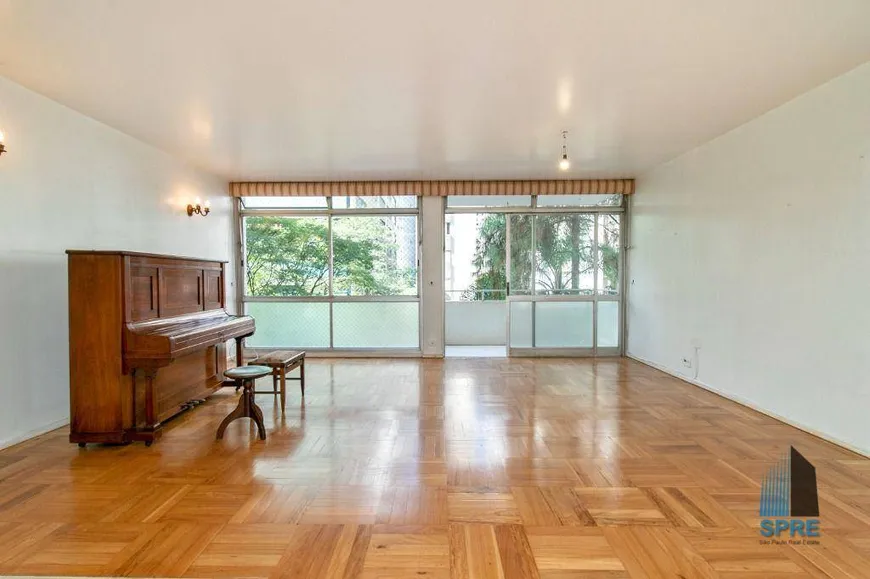 Foto 1 de Apartamento com 3 Quartos à venda, 189m² em Higienópolis, São Paulo