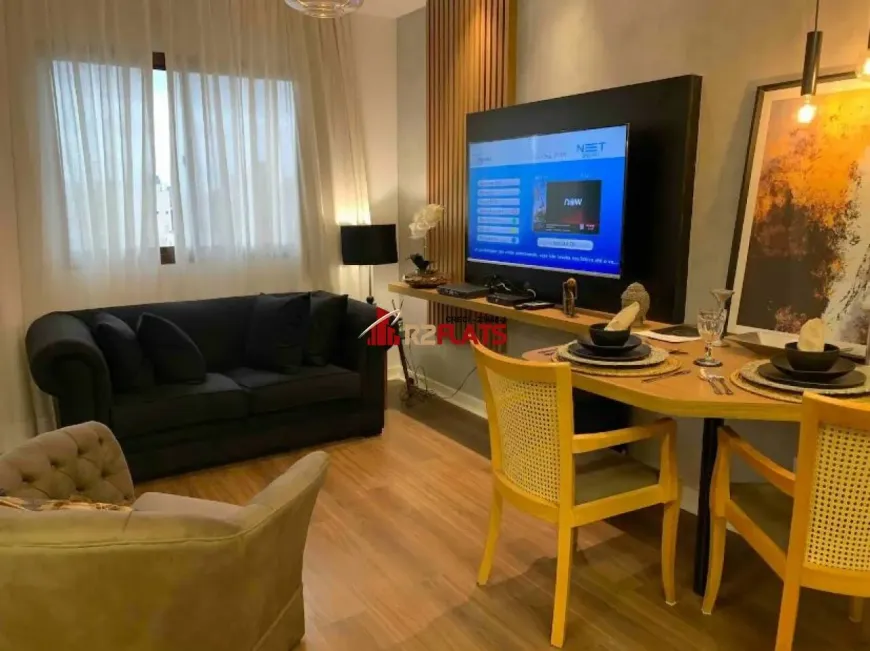 Foto 1 de Flat com 1 Quarto para alugar, 33m² em Vila Olímpia, São Paulo