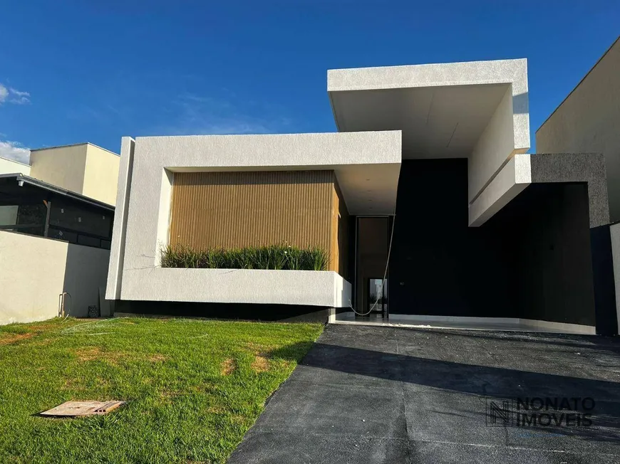 Foto 1 de Casa de Condomínio com 4 Quartos à venda, 246m² em Jardim Veneza, Senador Canedo