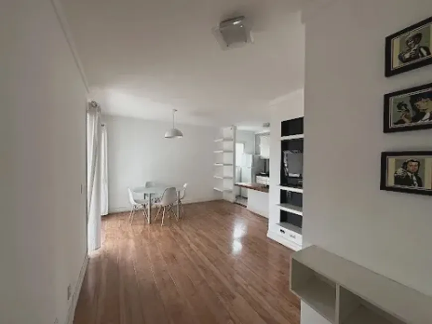 Foto 1 de Apartamento com 1 Quarto para alugar, 50m² em Vila Madalena, São Paulo