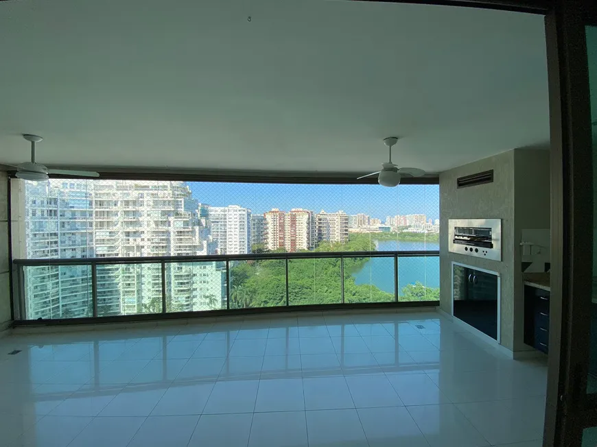 Foto 1 de Apartamento com 4 Quartos para venda ou aluguel, 178m² em Peninsula, Rio de Janeiro