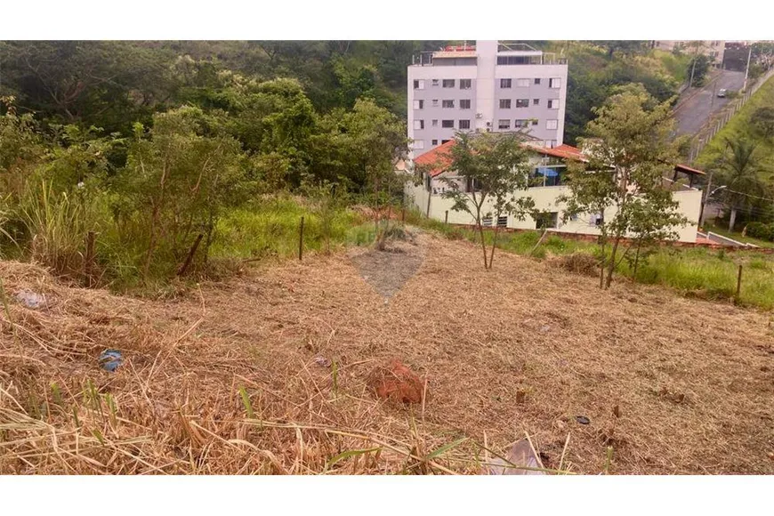 Foto 1 de Lote/Terreno à venda, 421m² em Manacás, Belo Horizonte