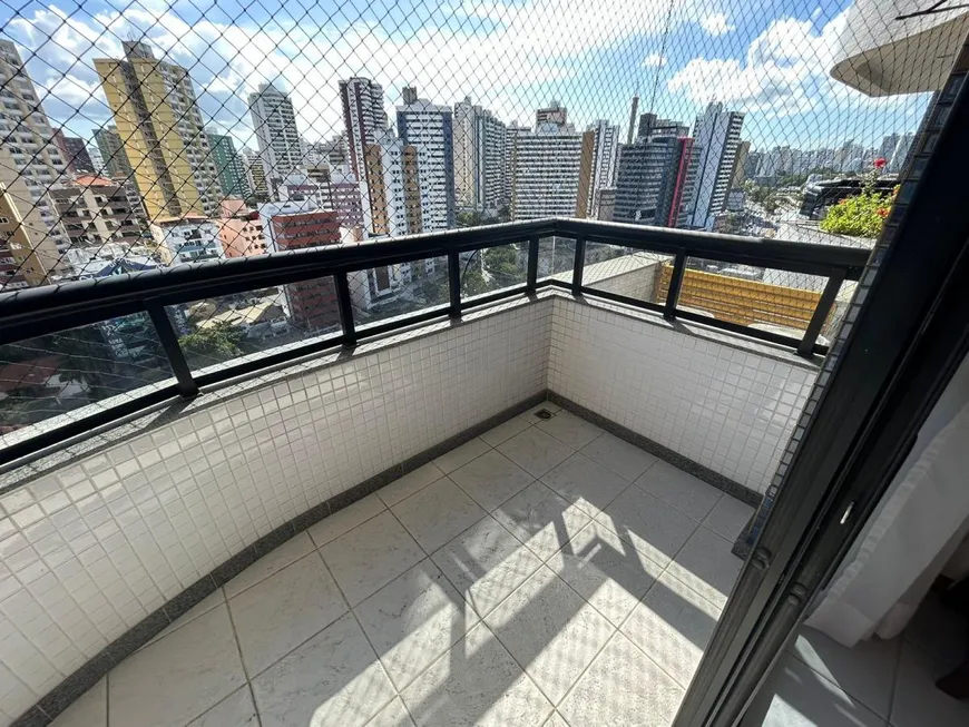 Foto 1 de Apartamento com 1 Quarto à venda, 45m² em Itaigara, Salvador