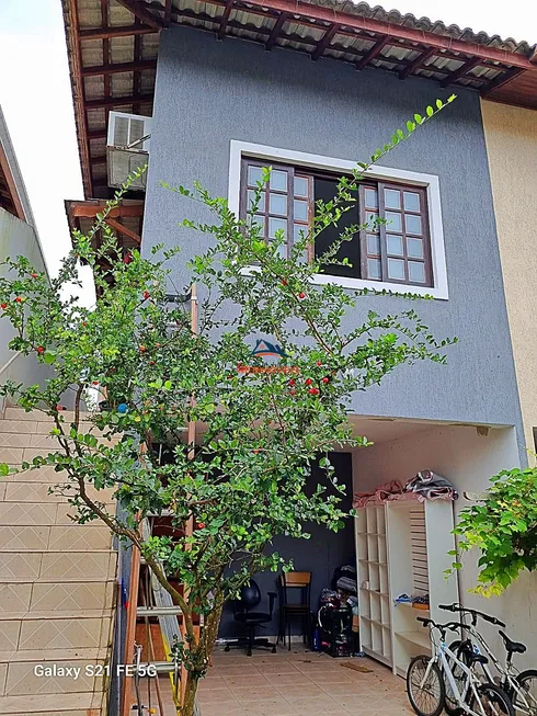 Foto 1 de Casa com 2 Quartos à venda, 62m² em Caucaia do Alto, Cotia