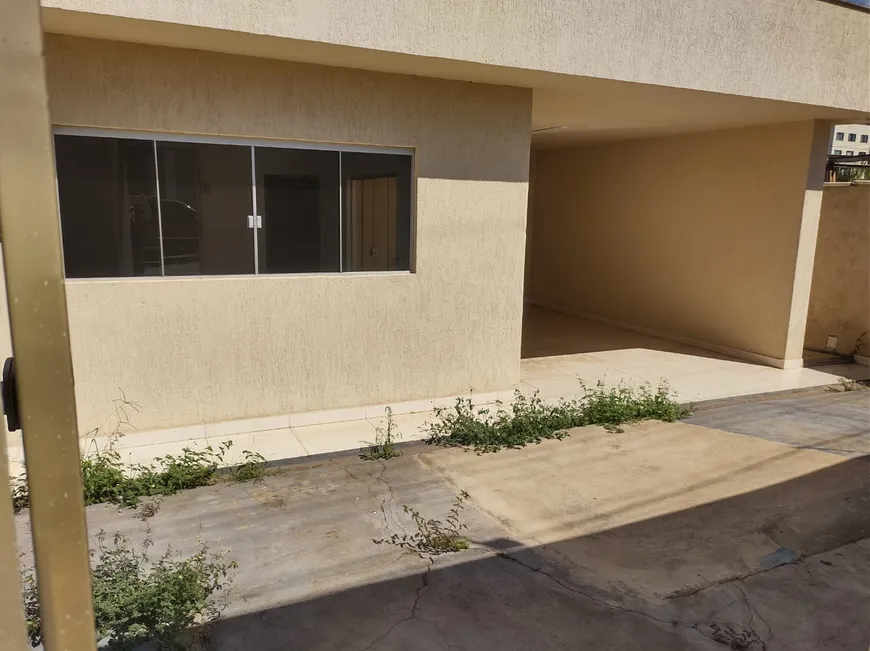 Foto 1 de Casa com 3 Quartos à venda, 200m² em Maracananzinho, Anápolis