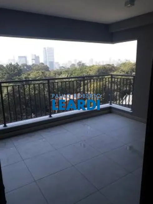 Foto 1 de Apartamento com 3 Quartos à venda, 76m² em Cidade Jardim, São Paulo