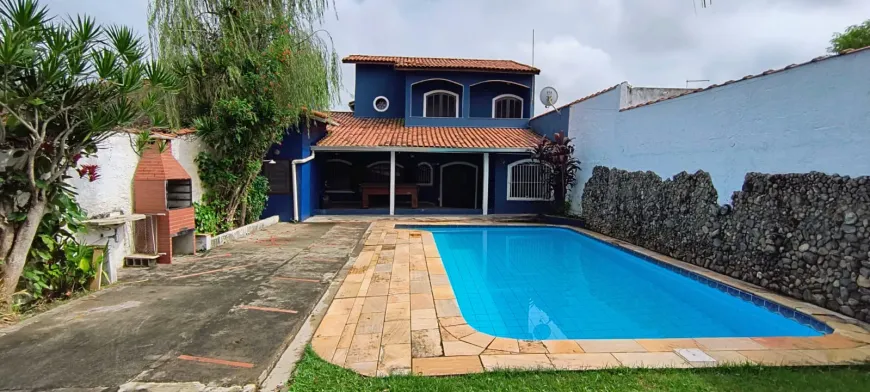 Foto 1 de Casa com 3 Quartos à venda, 68m² em Bopiranga, Itanhaém