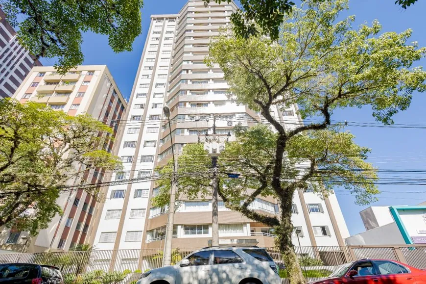 Foto 1 de Apartamento com 3 Quartos à venda, 195m² em Cristo Rei, Curitiba