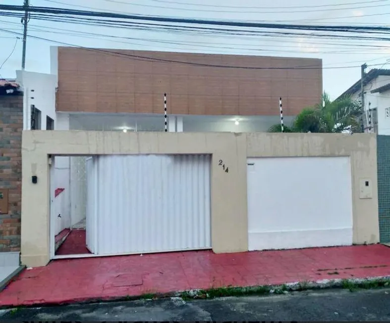 Foto 1 de Casa com 5 Quartos à venda, 260m² em Grageru, Aracaju