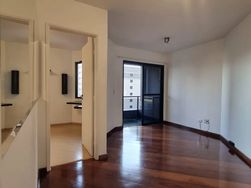 Foto 1 de Apartamento com 1 Quarto para alugar, 45m² em Vila Madalena, São Paulo