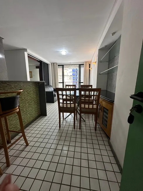 Foto 1 de Apartamento com 2 Quartos para alugar, 62m² em Pina, Recife