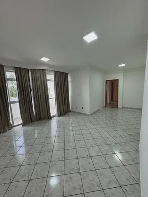 Foto 1 de Apartamento com 3 Quartos para alugar, 110m² em Jardim Mariana, Cuiabá