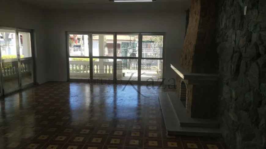 Foto 1 de Casa com 3 Quartos para alugar, 470m² em Jardim Apolo I, São José dos Campos