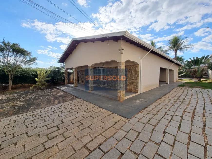 Foto 1 de Casa com 3 Quartos à venda, 291m² em Parque Rural Fazenda Santa Cândida, Campinas