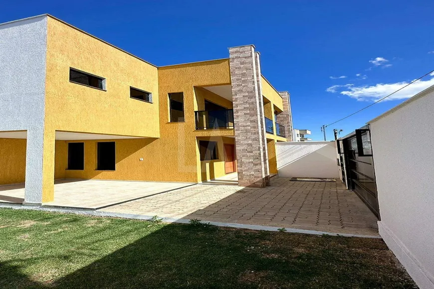 Foto 1 de Casa com 3 Quartos à venda, 177m² em Masterville, Sarzedo