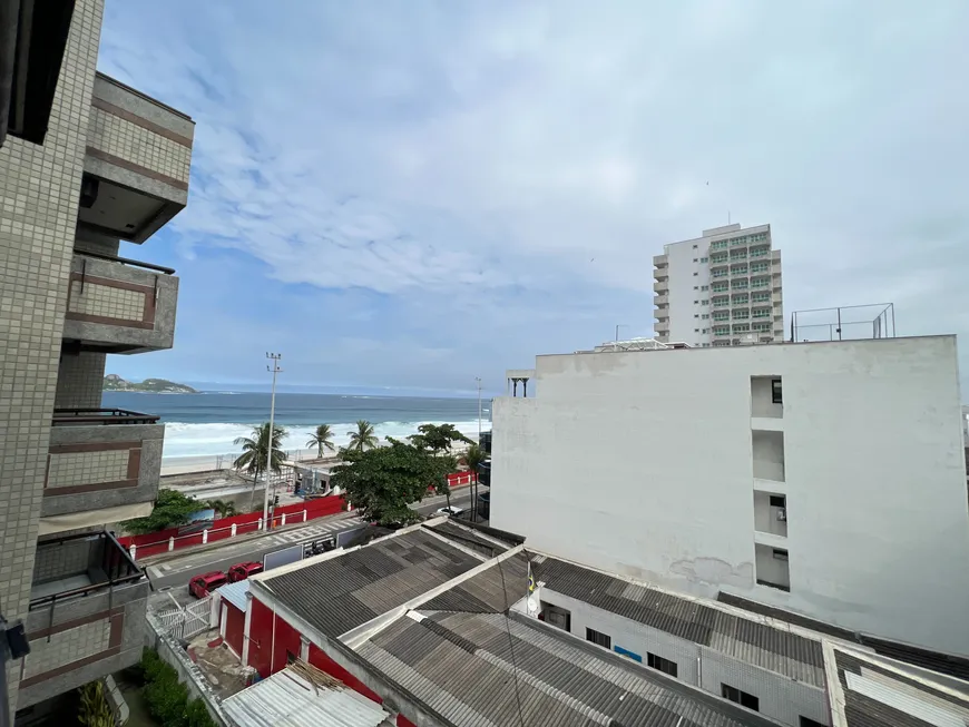 Foto 1 de Apartamento com 3 Quartos para alugar, 170m² em Barra da Tijuca, Rio de Janeiro