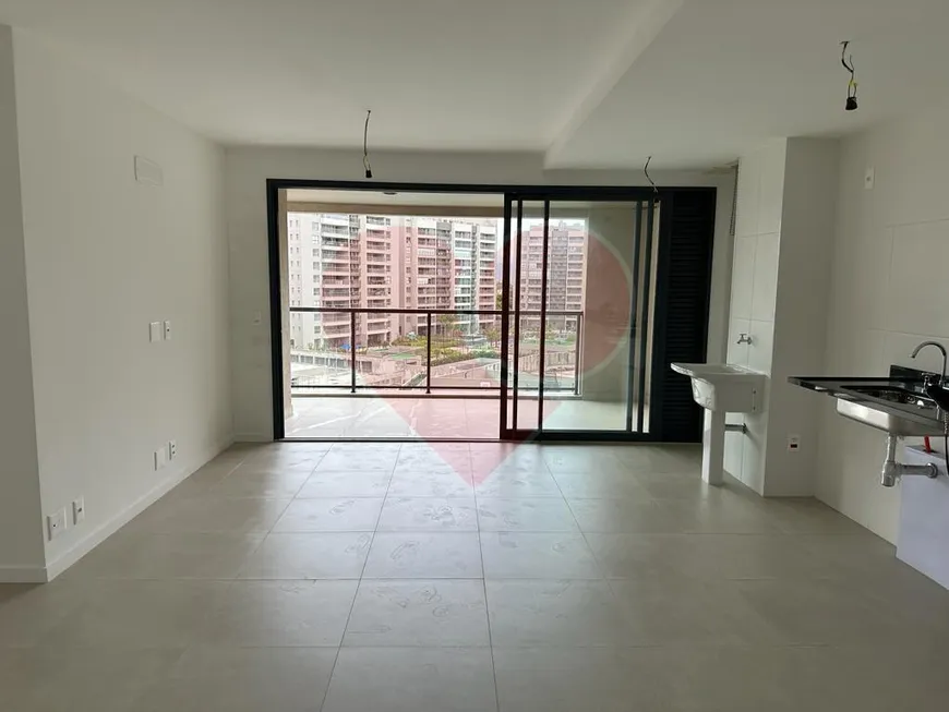 Foto 1 de Apartamento com 2 Quartos à venda, 81m² em Barra da Tijuca, Rio de Janeiro